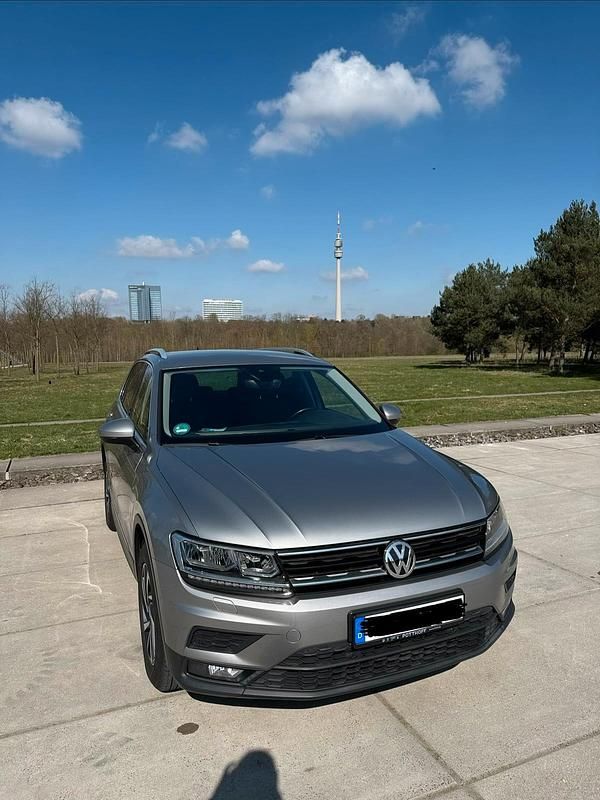 Gebraucht VW Tiguan 150 PS (110 kW) 2017 Silber SUV