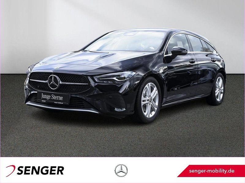 Unilack nachtschwarz Gebraucht 2024 Mercedes CLA180 Shooting Brake Kombi | 29.980 € - Bild 1/3