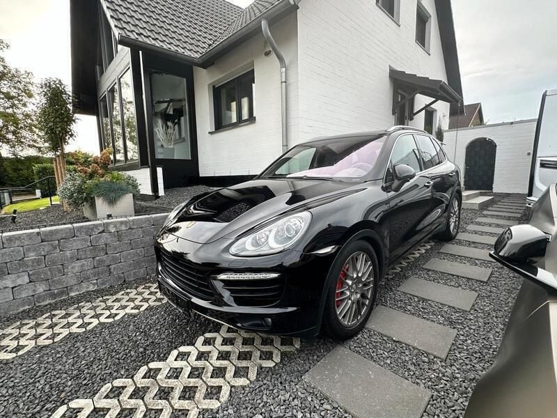 Schwarz Gebraucht 2010 Porsche Cayenne Turbo SUV | 28.000 € (Superpreis) - Bild 1/4