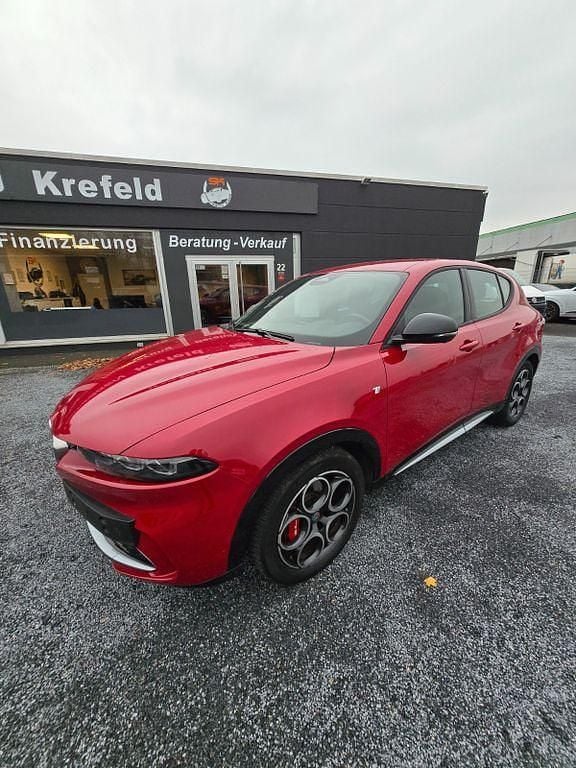 Rot Gebraucht 2023 Alfa Romeo Tonale Ti SUV | 22.999 € (Superpreis) - Bild 1/4