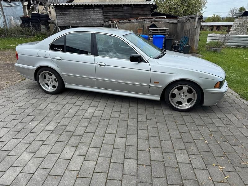 Second-hand BMW 520 170 CP (125 kW) 2002 Argintiu Berlinǎ