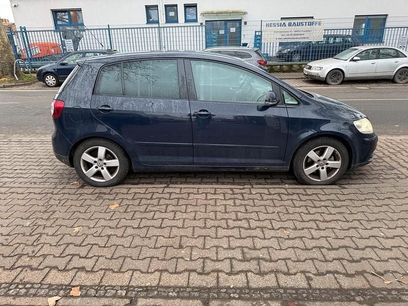 Gebraucht VW Golf VI 140 PS (102 kW) 2008 Blau Kleinwagen