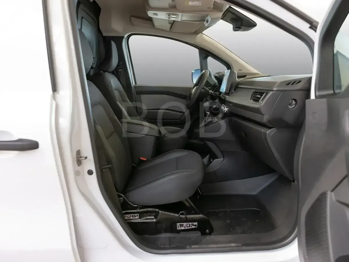 Gebraucht Renault Kangoo Komfort 89 kW (122 PS) 2025 Weiß Van