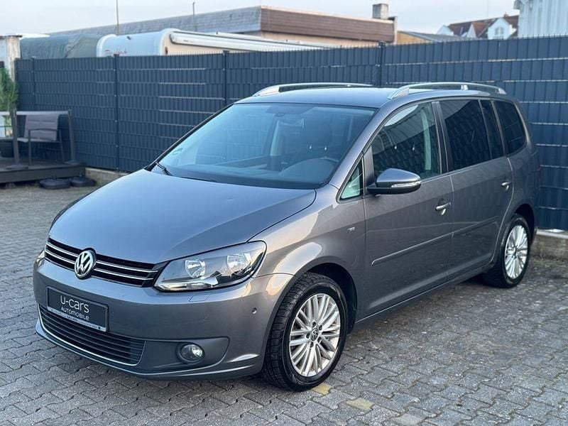 Grau Gebraucht 2014 VW Touran Cup Van / Kleinbus | 6.900 € (Guter Preis) - Bild 1/4