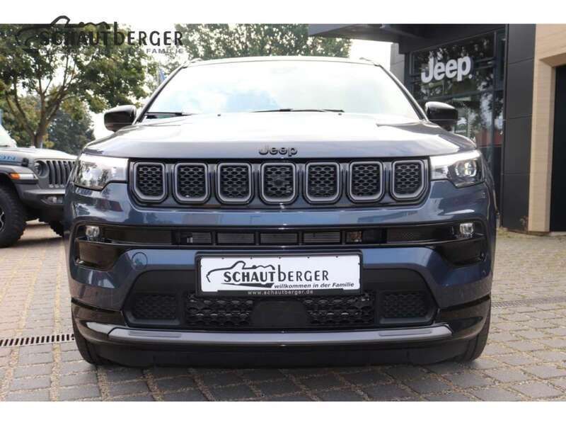 Gebraucht Jeep Compass 131 PS (96 kW) 2023 Blue shade metallic clear coat SUV