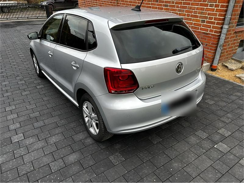 Gebraucht VW Polo Match 60 PS (44 kW) 2012 Silber Kleinwagen