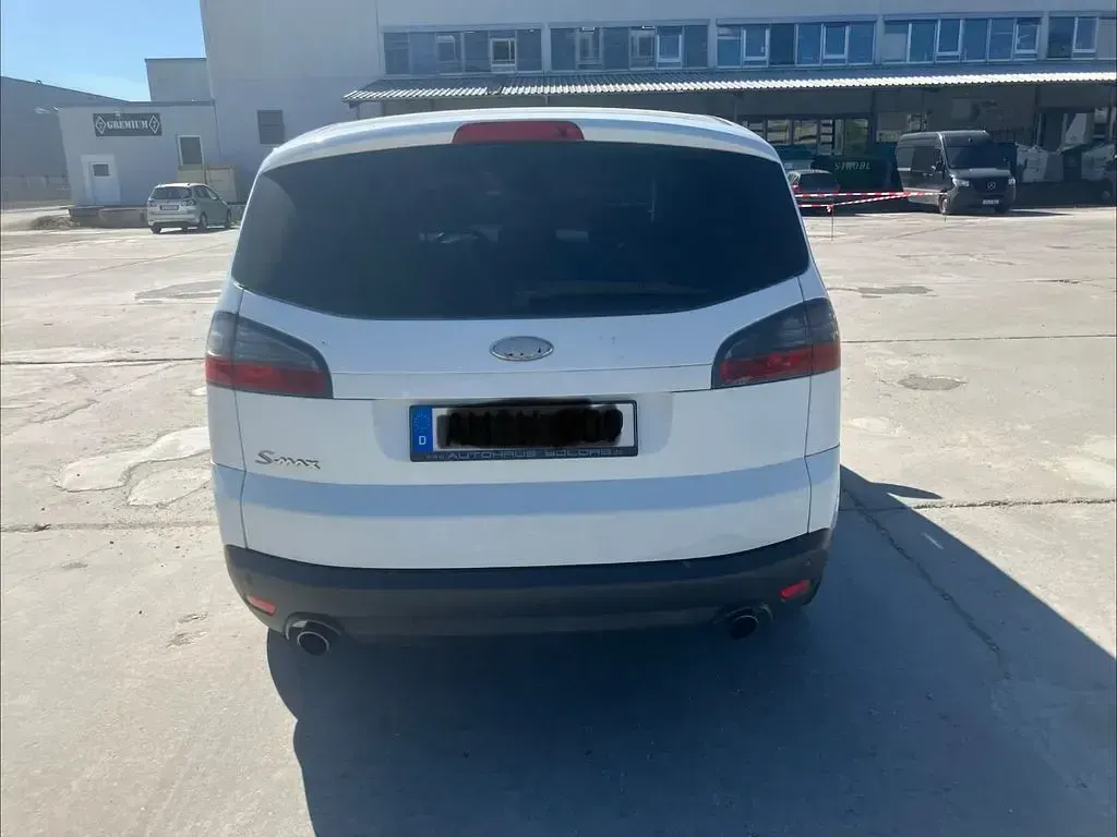 Gebraucht Ford S-MAX Titanium 175 PS (128 kW) 2009 Weiß Van / Kleinbus