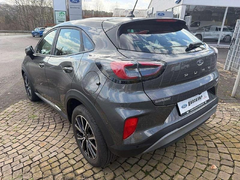Gebraucht Ford Puma Titanium 125 PS (91 kW) 2022 Magneticgrau (metallic) SUV