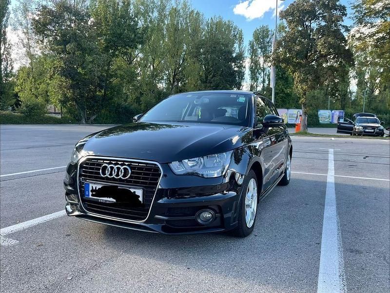 Schwarz Gebraucht 2011 Audi A1 Attraction Kleinwagen | 7.399 € (Guter Preis) - Bild 1/4