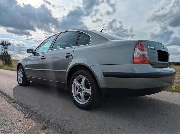 Usata VW Passat 102 CV (75 kW) 2003 Berlina