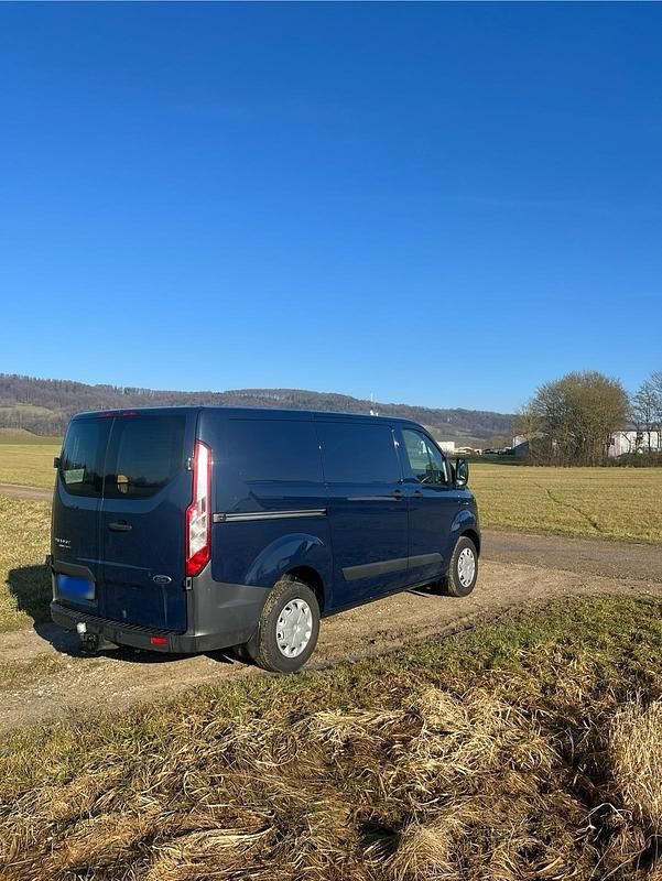 Second-hand Ford Transit Custom 125 CP (91 kW) 2015 Albastru Monovolum