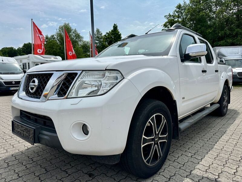 Weiß Gebraucht 2014 Nissan Navara Abholung | 6.780 € (Guter Preis) - Bild 1/4