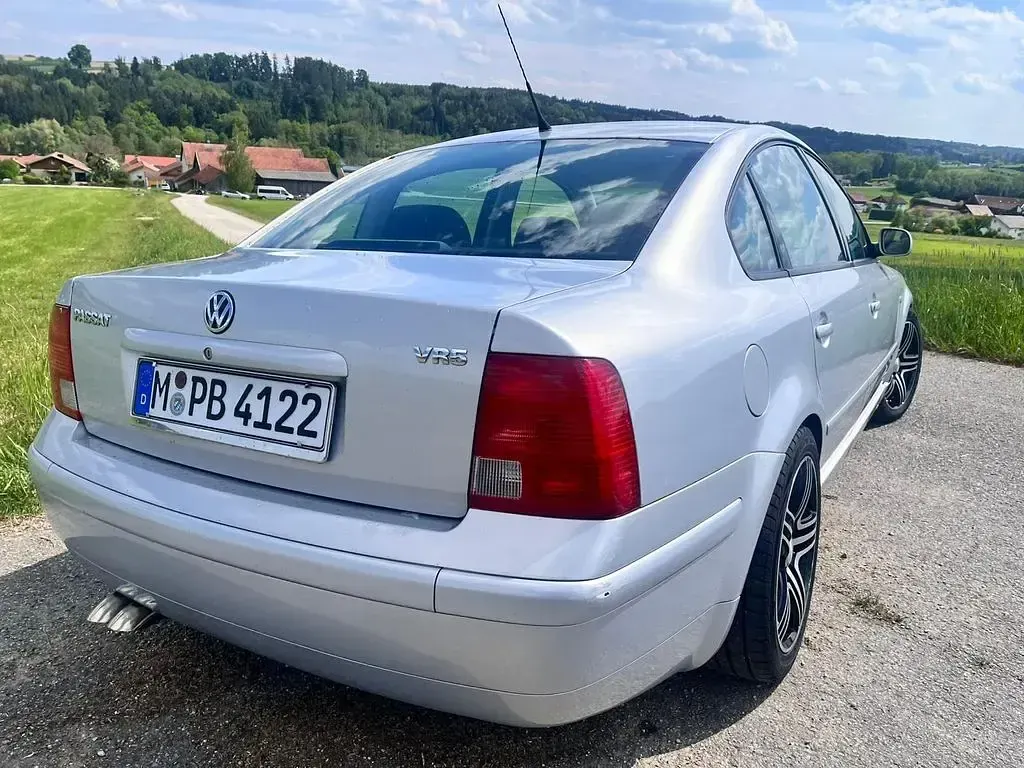 Używany VW Passat 150 KM (110 kW) 1998 Srebrny Sedan/Limuzyna