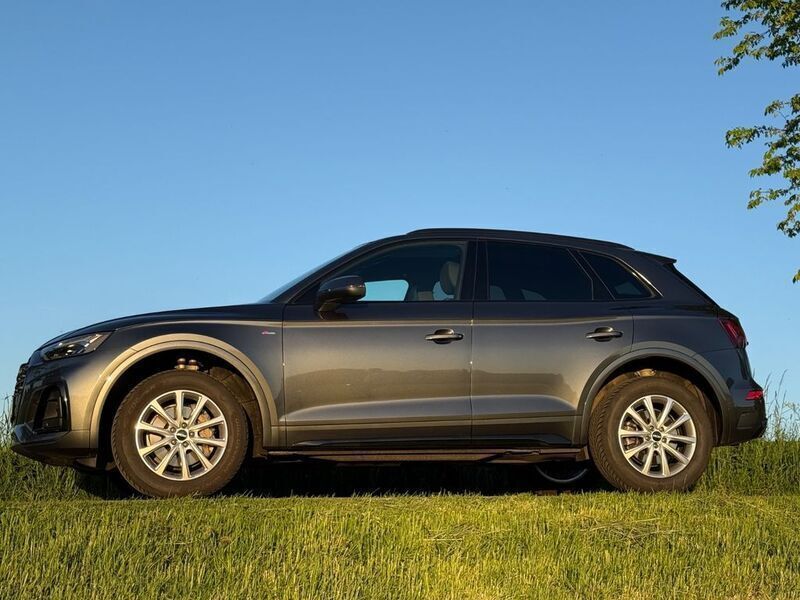 Grau Gebraucht 2023 Audi Q5 S-Line SUV | 42.000 € (Superpreis) - Bild 1/4