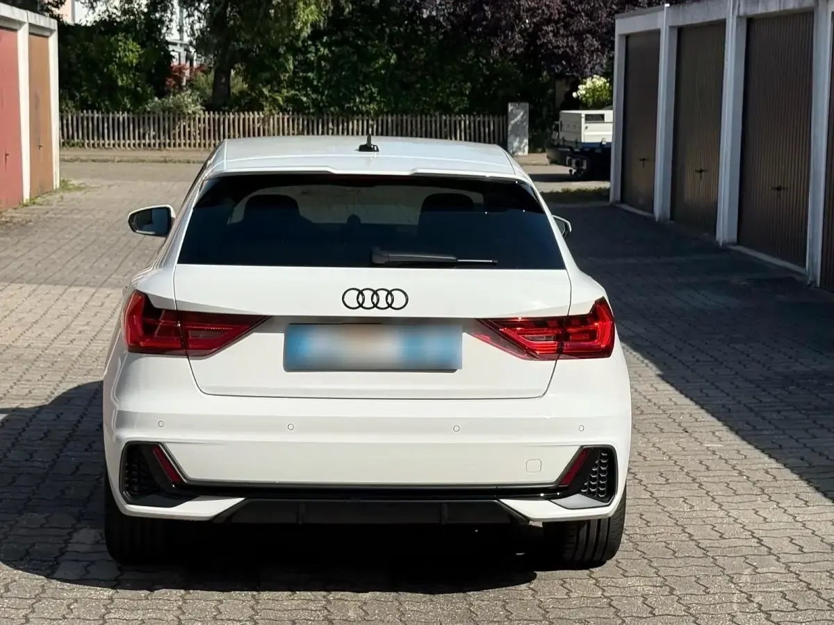 Occasion Audi A1 S-Line 150 ch (110 kW) 2023 Blanc SUV
