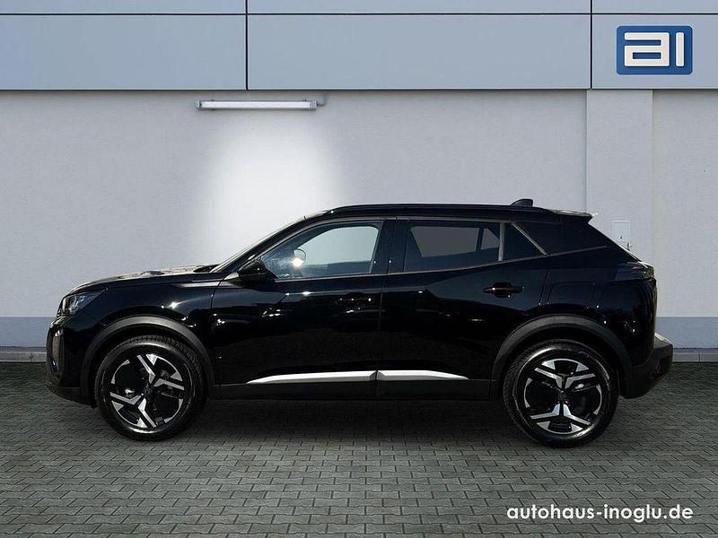 Gebraucht Peugeot 2008 Allure 131 PS (96 kW) 2024 Lackierung schwarz perla nera/ SUV