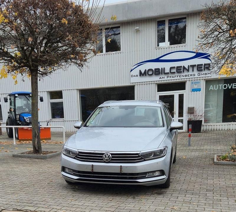 Silber Gebraucht 2017 VW Passat Comfortline Kombi | 14.100 € (Fairer Preis) - Bild 1/4
