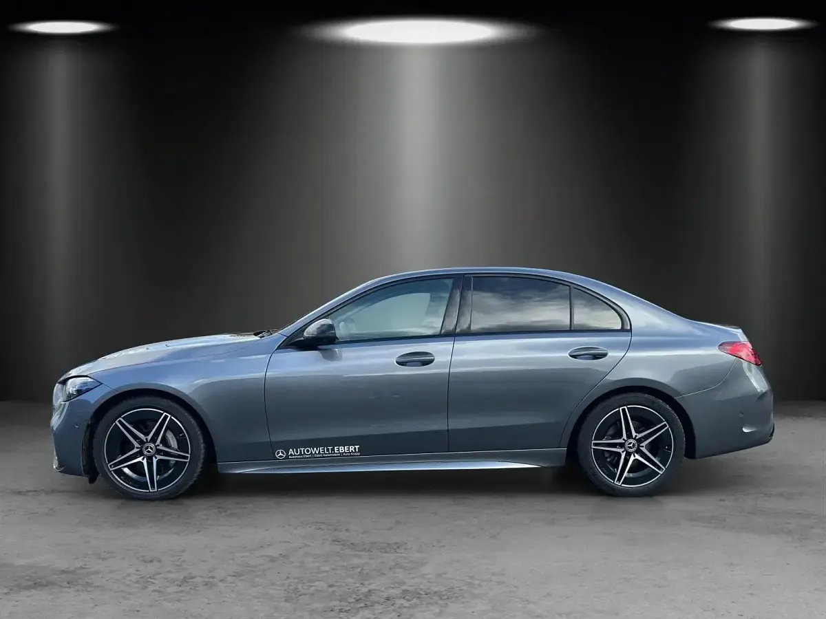 Gebraucht Mercedes C200 AMG 204 PS (150 kW) 2025 Lack selenitgrau