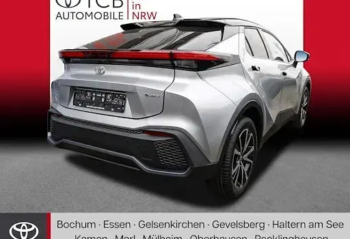 Gebraucht Toyota C-HR 140 PS (102 kW) 2025 Silber SUV