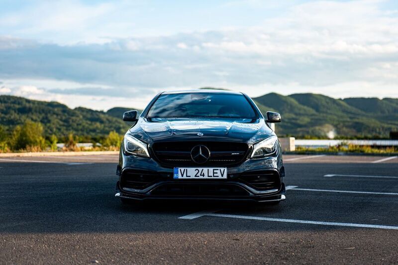 Schwarz Gebraucht 2017 Mercedes CLA45 AMG AMG Limousine | 29.900 € (Guter Preis) - Bild 1/4