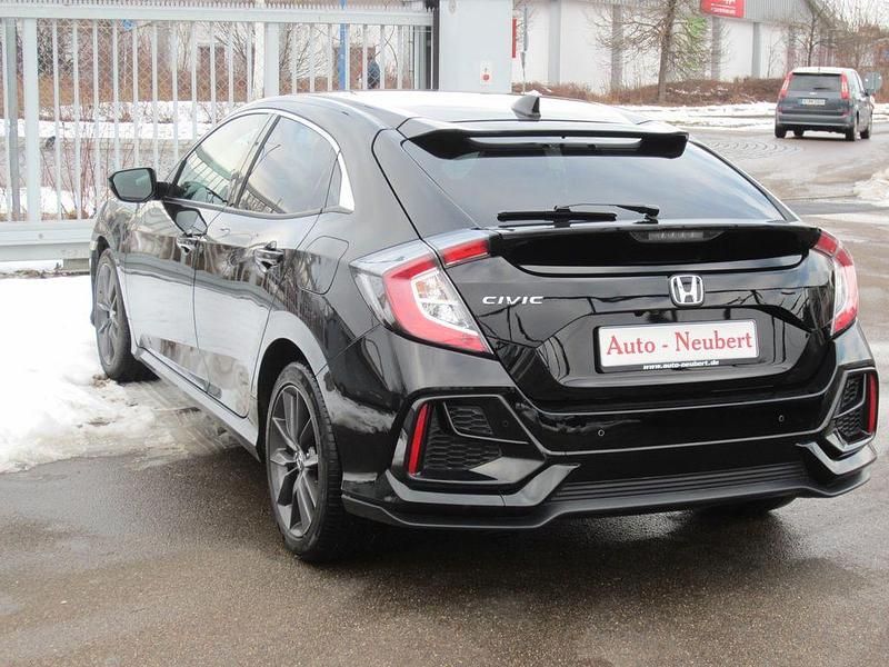 Gebraucht Honda Civic Elegance 126 PS (92 kW) 2021 Crystal black Limousine