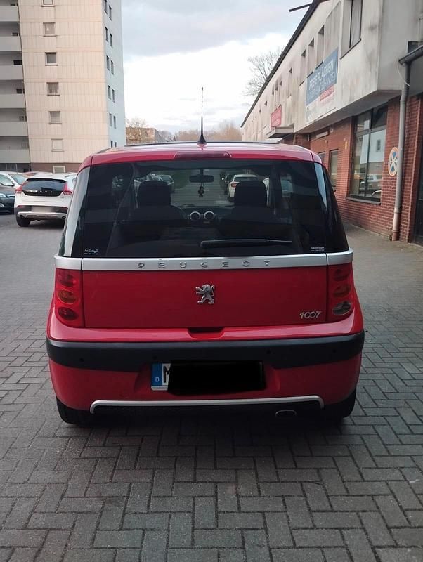 Gebraucht Peugeot 1007 2008 Rot Van / Kleinbus