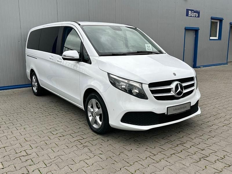 Gebraucht Mercedes V220 163 PS (119 kW) 2020 9147 arktikweiss mb 9147 Van / Kleinbus
