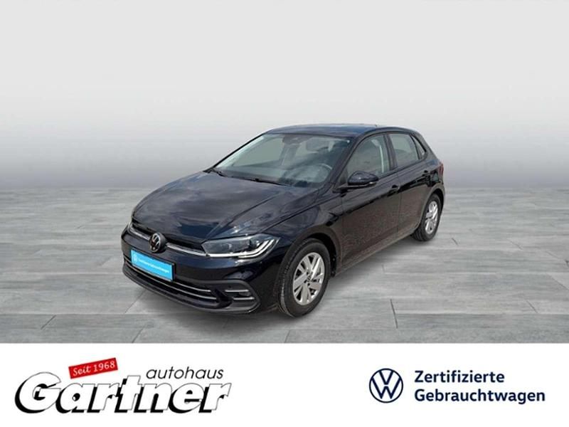 Schwarz (deep black perleffekt) Gebraucht 2024 VW Polo Style Limousine | 25.499 € (Teuer) - Bild 1/4