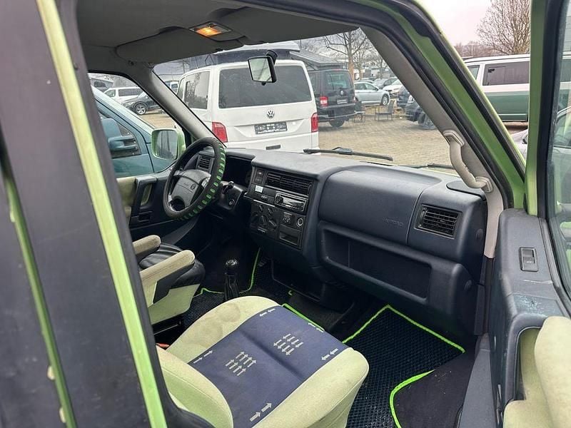 Używany VW T4 102 KM (75 kW) 1998 Zielony Van