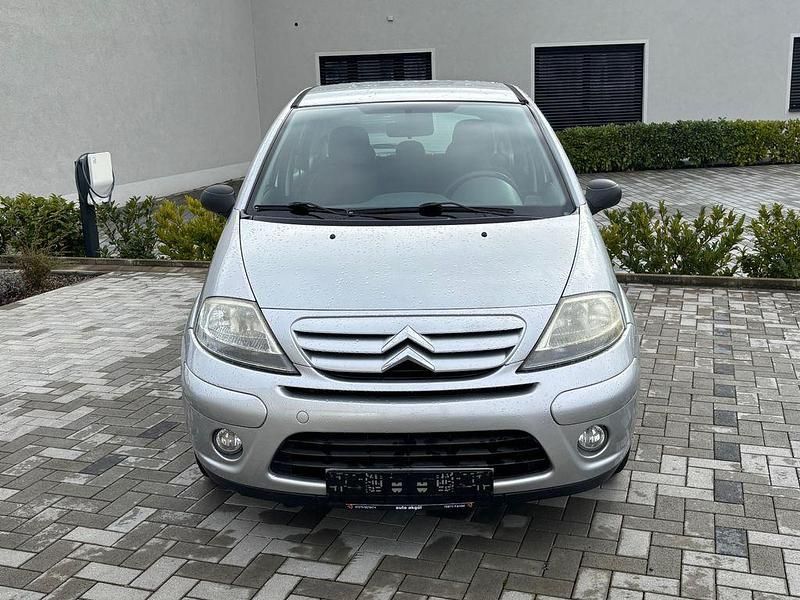 Gebraucht Citroën C3 Comfort 73 PS (53 kW) 2005 Silber Limousine