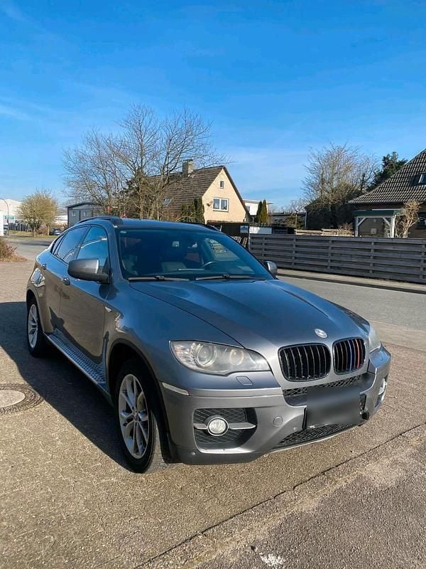 Grau Gebraucht 2008 BMW X6 SUV | 9.300 € - Bild 1/4