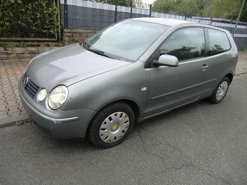 Urbangrey metallic Gebraucht 2004 VW Polo Cricket Kleinwagen | 1.700 € (Fairer Preis) - Bild 1/4