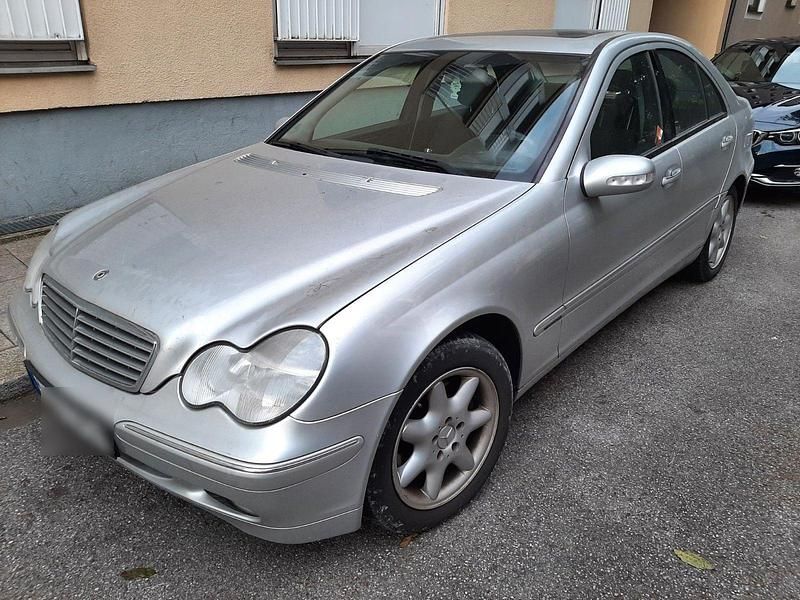 Gebraucht Mercedes C240 170 PS (125 kW) 2003 Limousine