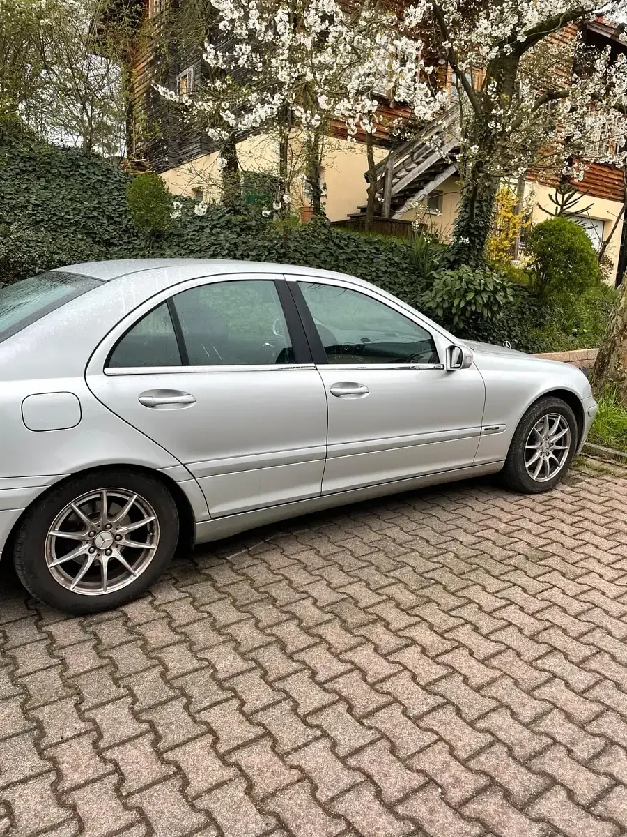 Gebraucht Mercedes C200 156 PS (114 kW) 2003 Limousine