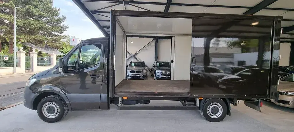 Gebraucht Mercedes Sprinter 163 PS (119 kW) 2019 Braun Van