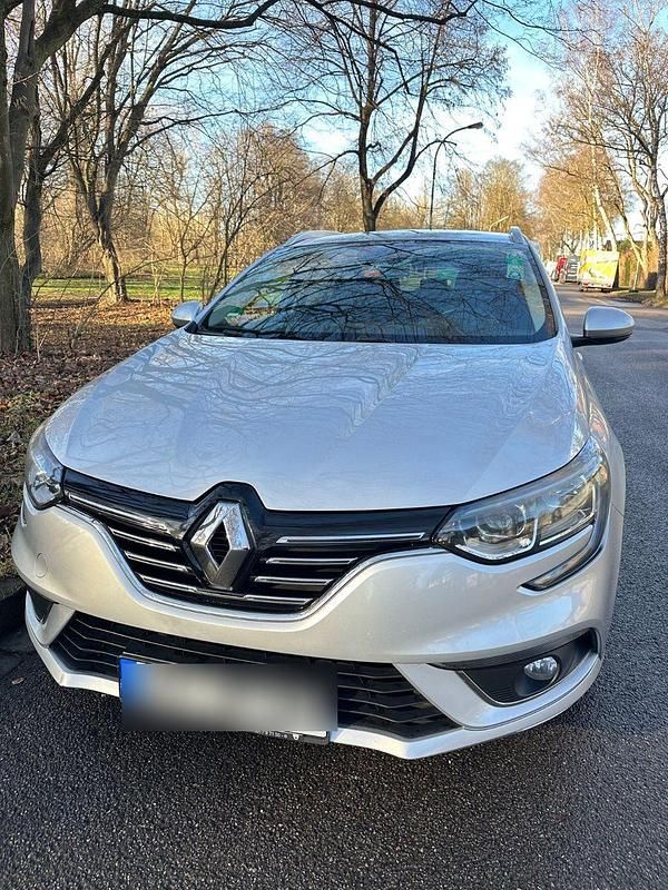 Silber Gebraucht 2017 Renault Mégane GrandTour Intens Kombi | 7.500 € - Bild 1/4