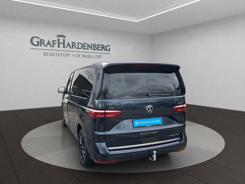 Gebraucht VW Multivan Style 245 PS (180 kW) 2025 Blau Van