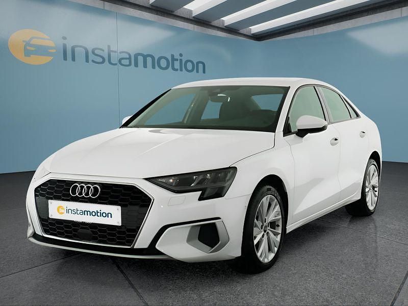 Weiß Gebraucht 2022 Audi A3 Limousine | 28.199 € (Teuer) - Bild 1/4