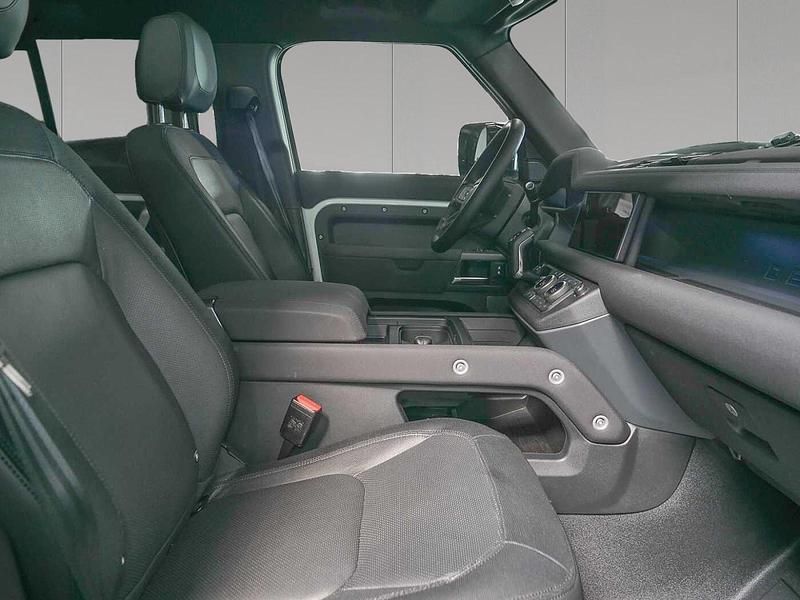 Gebraucht Land Rover Defender SE Dynamic 202 PS (148 kW) 2023 Fuji white SUV