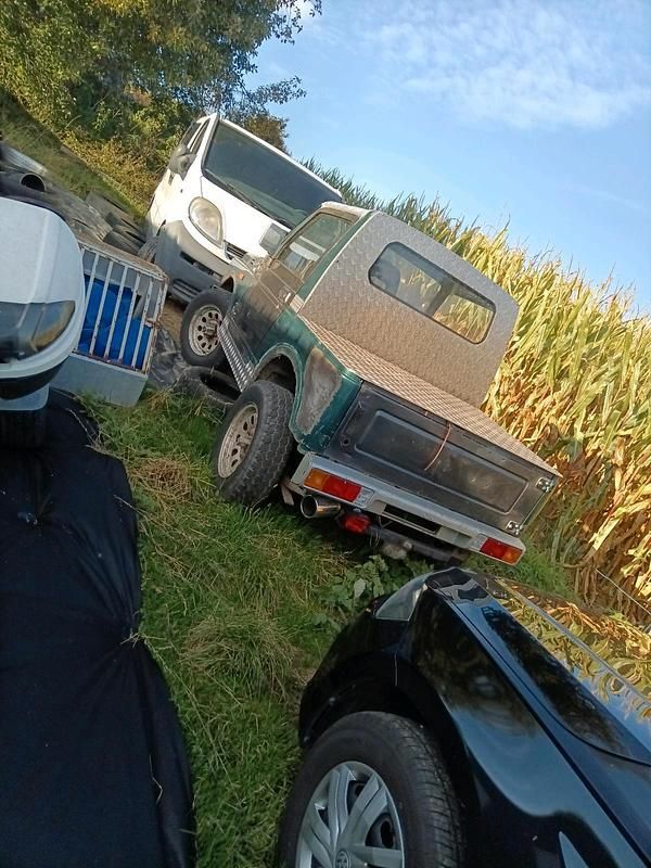 Grün Gebraucht 1989 Suzuki Samurai SUV | 1.750 € - Bild 1/4