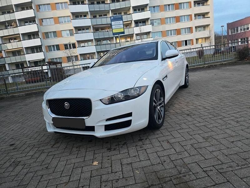 Gebraucht Jaguar XE S 340 PS (250 kW) 2016 Weiß Limousine