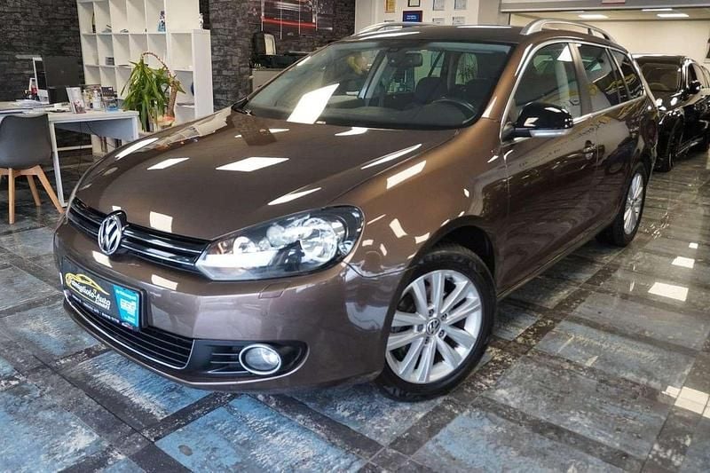 Gebraucht VW Golf VII Style 105 PS (77 kW) 2012 Braun Kombi