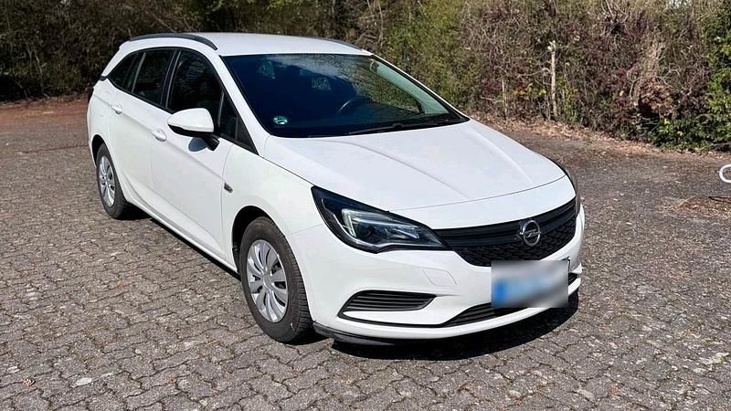 Gebraucht Opel Astra 105 PS (77 kW) 2017 Weiß Kombi