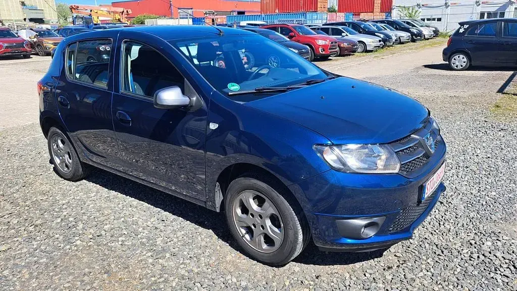 Gebraucht Dacia Sandero Celebration 90 PS (66 kW) 2015 Blau Limousine