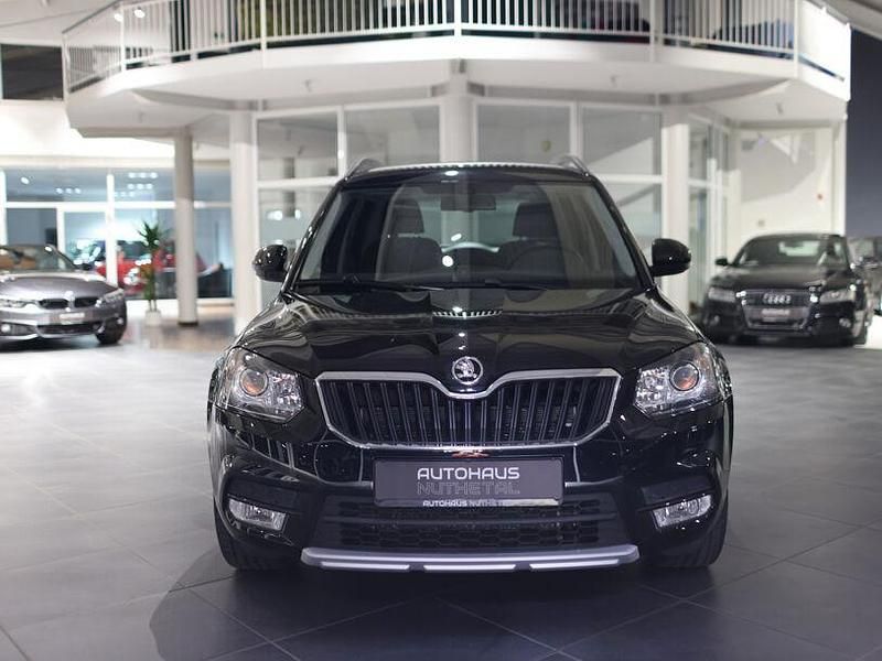 Gebraucht Skoda Yeti 150 PS (110 kW) 2015 Schwarzmagic perleffekt SUV