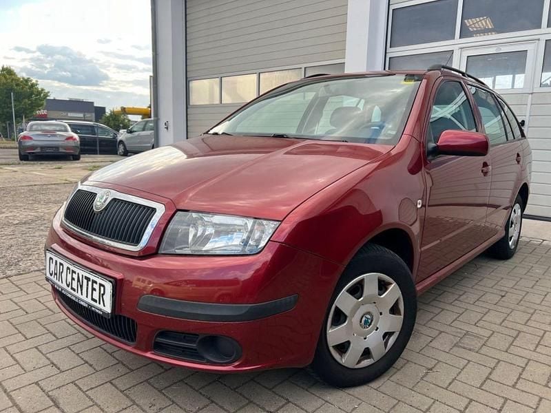 Rot Gebraucht 2006 Skoda Fabia Cool Edition Kombi | 1.490 € (Guter Preis) - Bild 1/4