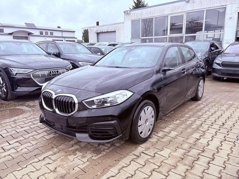 Gebraucht BMW 116 109 PS (80 kW) 2021 Schwarz Kleinwagen