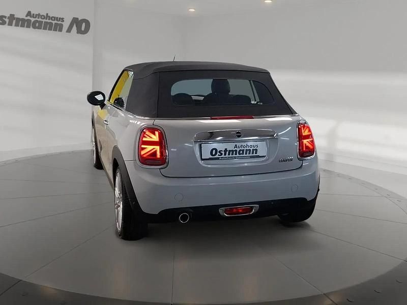 Gebraucht Mini Cooper Cabriolet 136 PS (100 kW) 2020 White silver metallic Cabrio