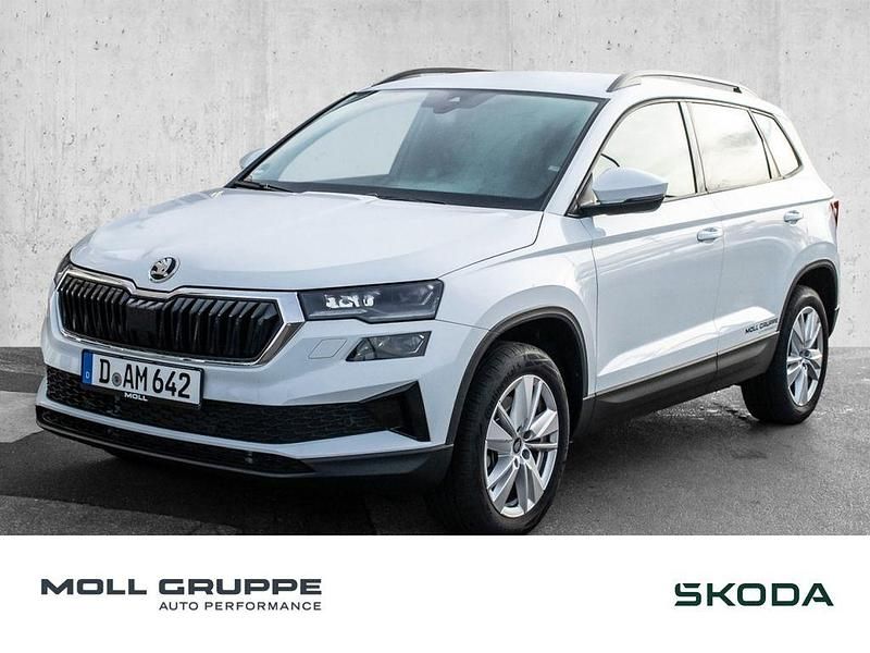 Moonweiß perleffekt Gebraucht 2025 Skoda Karoq Selection SUV | 31.980 € (Guter Preis) - Bild 1/4