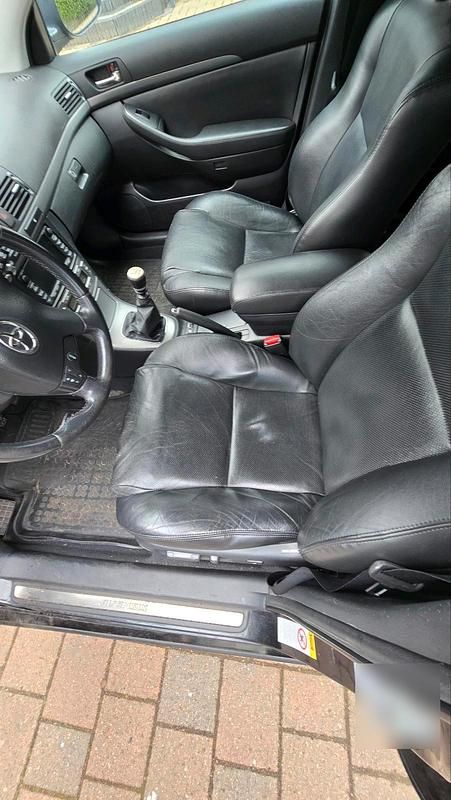 Gebraucht Toyota Avensis 150 PS (110 kW) 2007 Schwarz Kombi